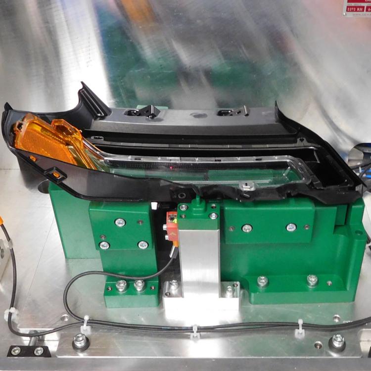 Laser welding tool, lower fixture with loaded part