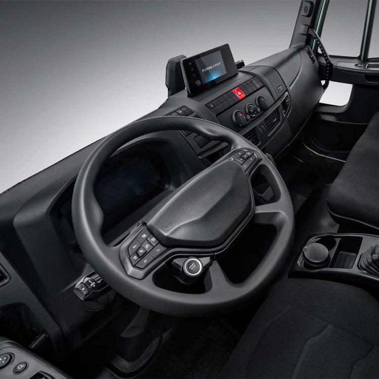 Iveco Eurocargo interior, dashboard (credit: Iveco)